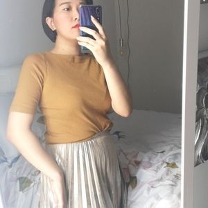Uniqlo Mustard Yellow Fitted Half Sleeve Top